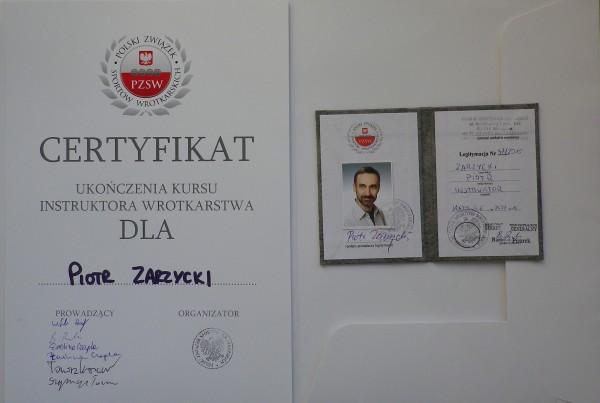 certyfikat i legitymacja